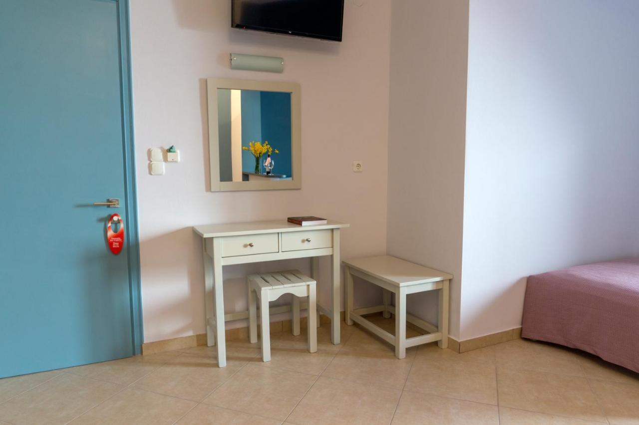 Hotel Loukas Vrachos Paralia Vrachou Bagian luar foto