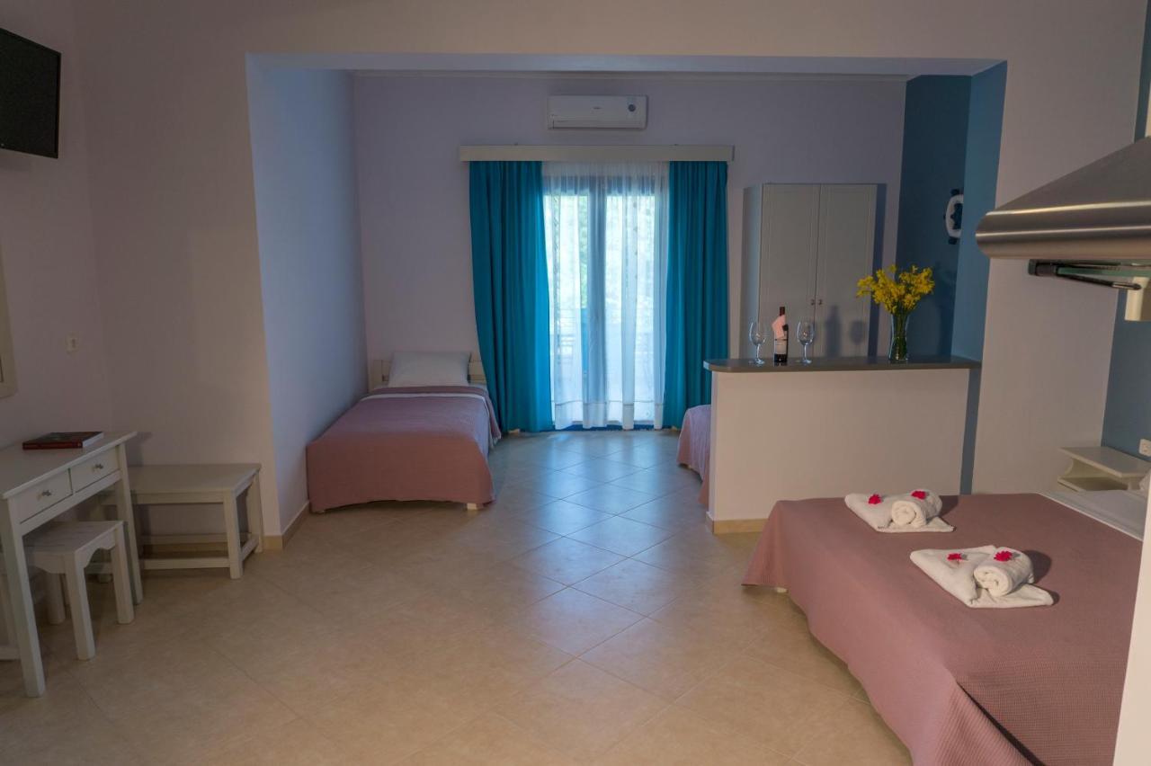 Hotel Loukas Vrachos Paralia Vrachou Bagian luar foto
