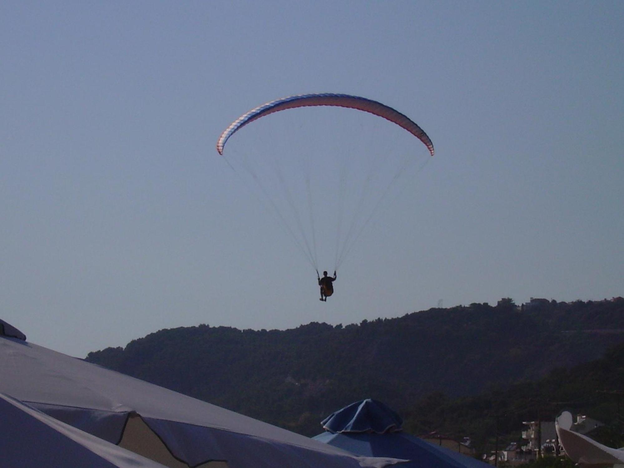 Hotel Loukas Vrachos Paralia Vrachou Bagian luar foto