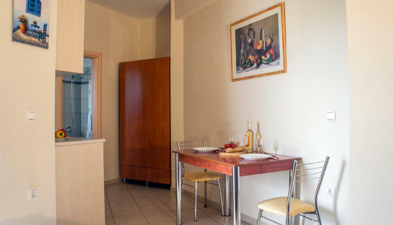 Hotel Loukas Vrachos Paralia Vrachou Bagian luar foto